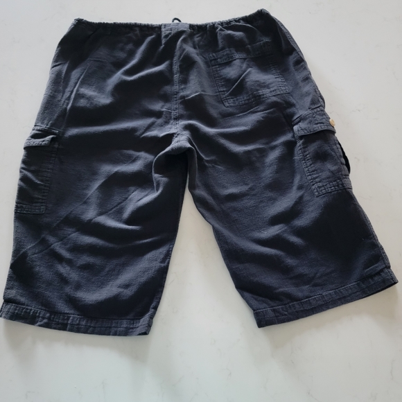 Light fabric shorts - Picture 2 of 8